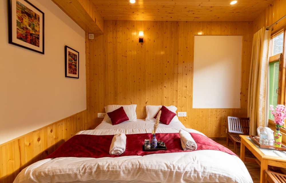 The Evara Stays Jibhi Rooms Pictures