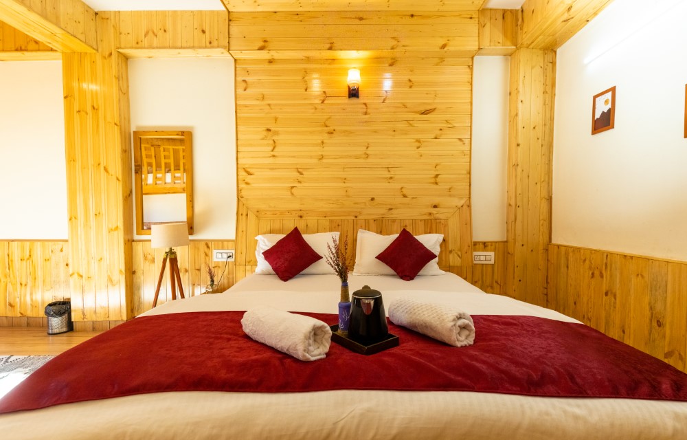 The Evara Stays Jibhi Rooms Pictures