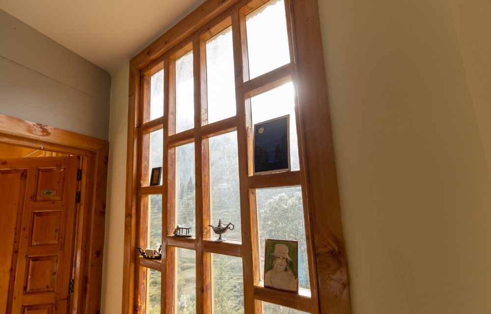 The Evara Stays Jibhi Rooms Pictures